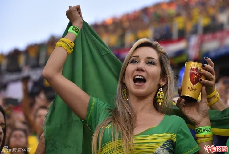 世界杯女球迷疯狂百态